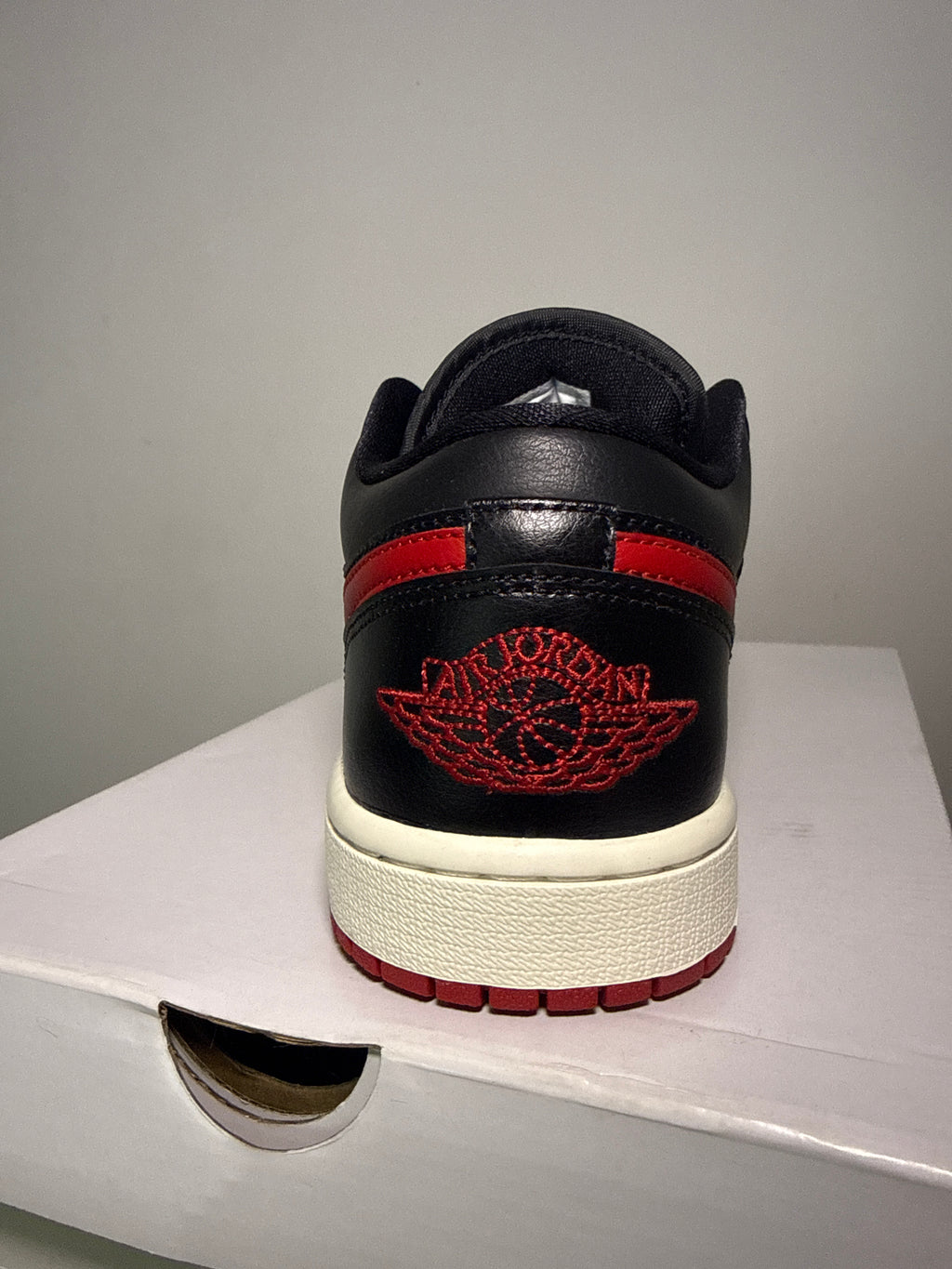 Air Jordan 1 Low