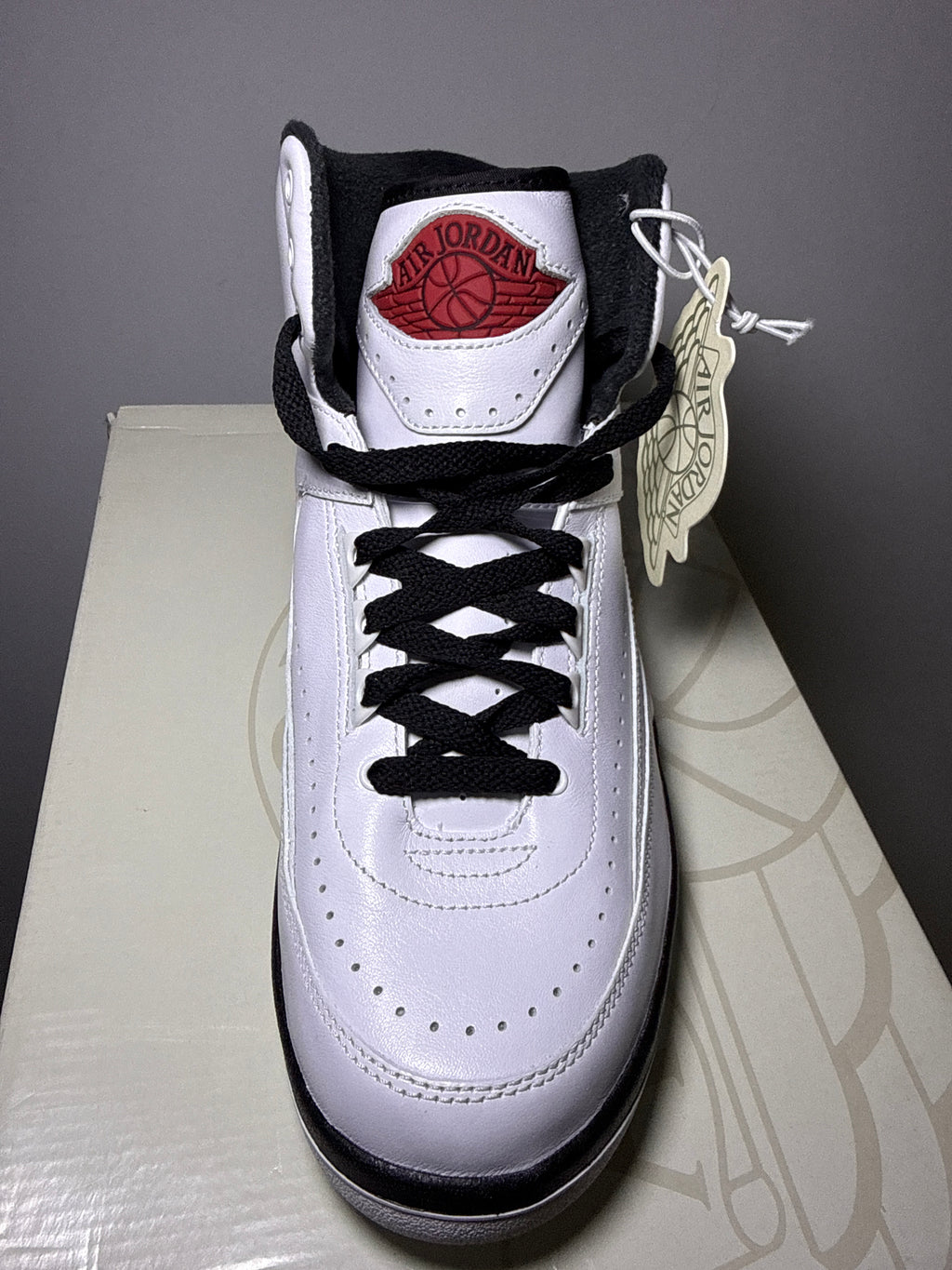 Air Jordan 2 Retro OG Chicago (2022)