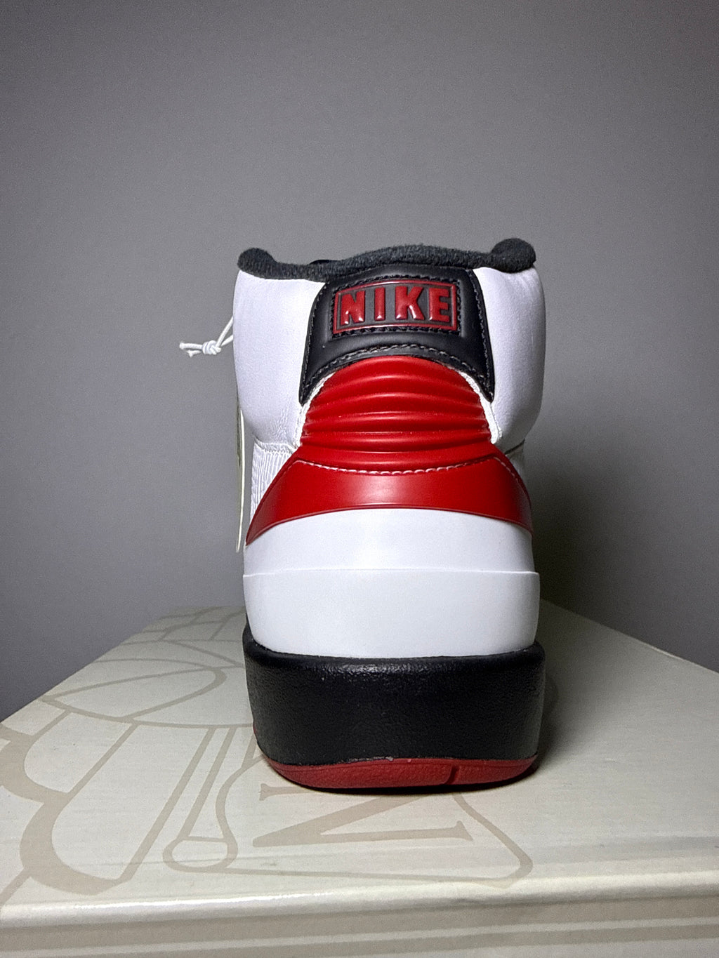 Air Jordan 2 Retro OG Chicago (2022)