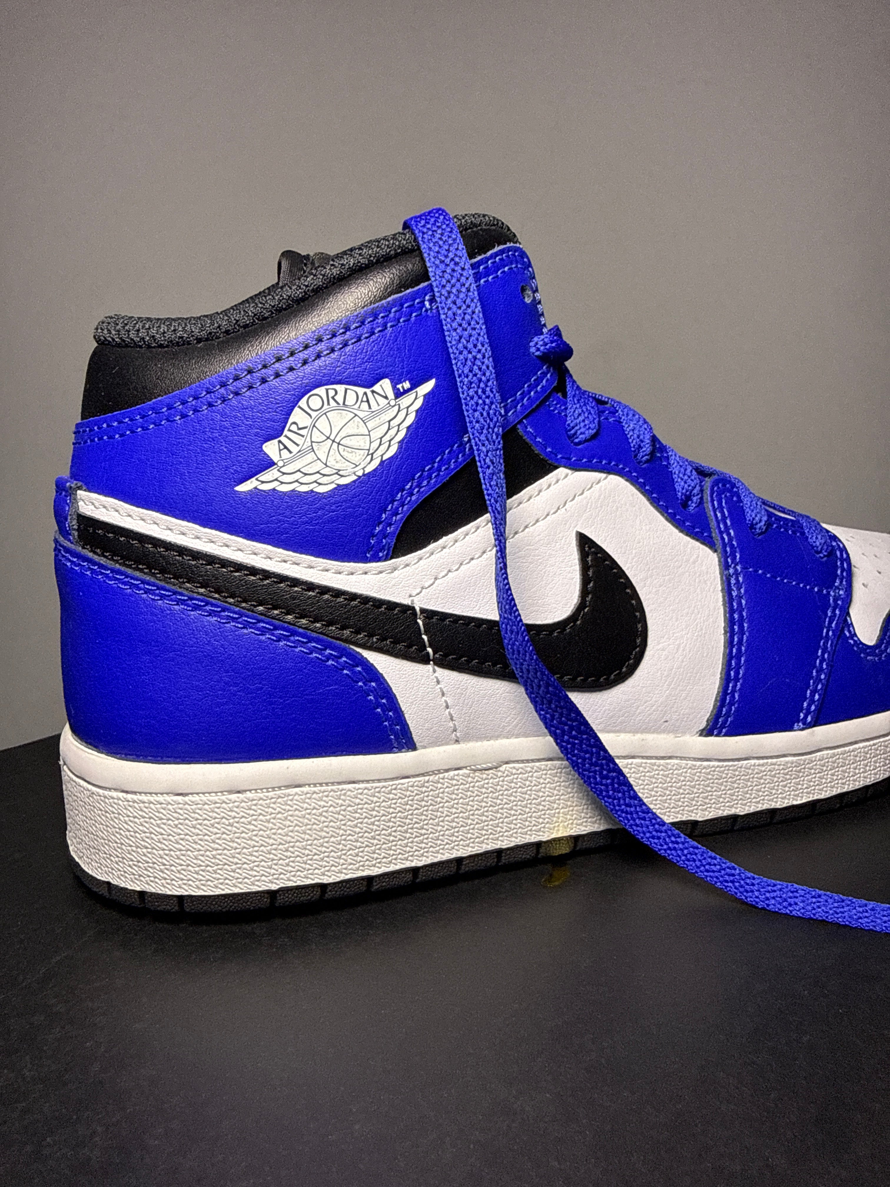 Air Jordan 1 Mid
